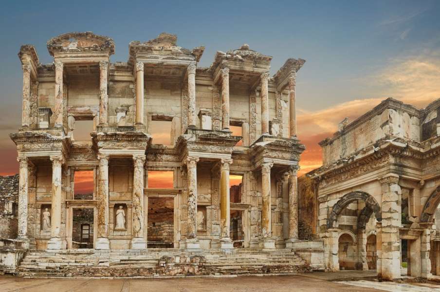 Izmir: Where Ancient History Meets Modern Elegance
