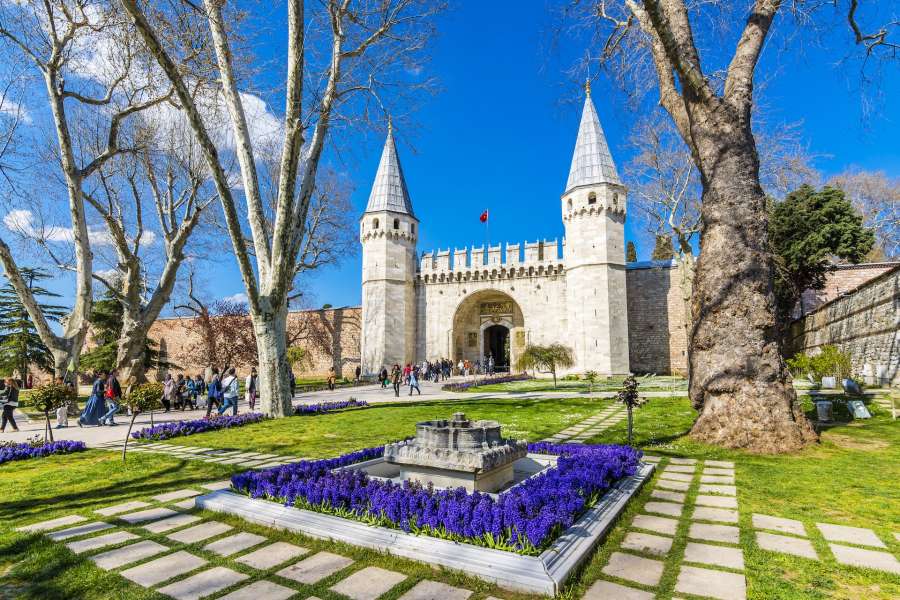 A Glimpse into Ottoman Grandeur: Topkapi Palace